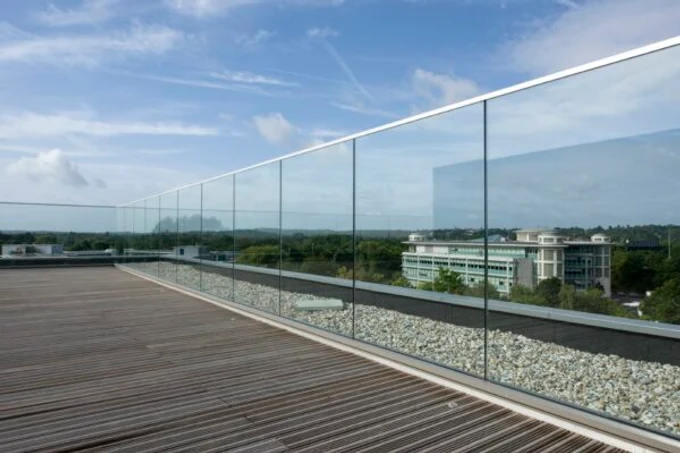 Стеклянные ограждения